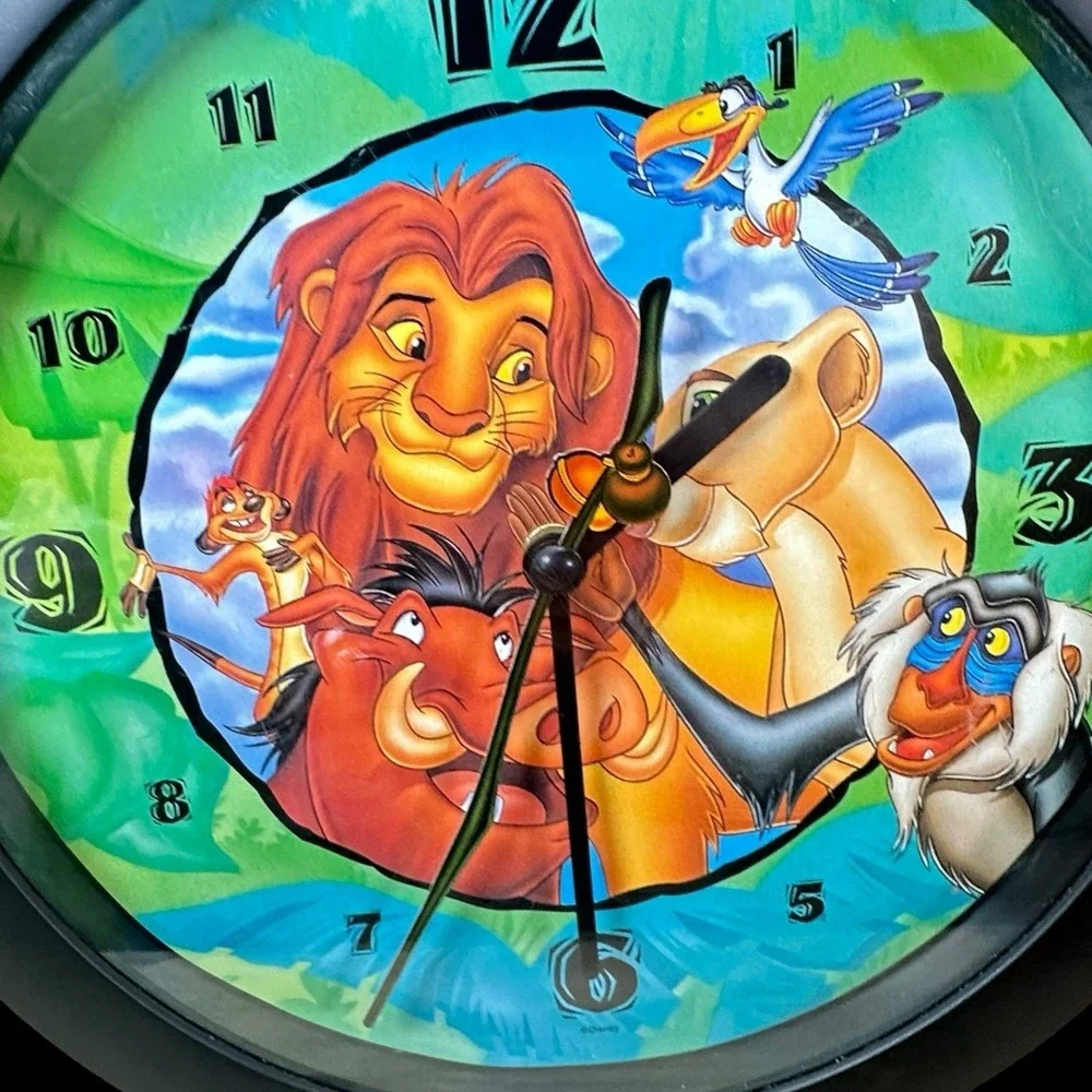 The Lion King 11 inch‎ Wall Clock Vintage Disney (Does not work)